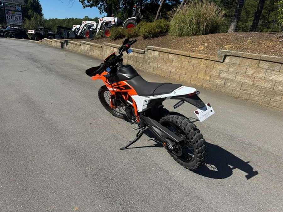 2025 KTM Enduro 390 R