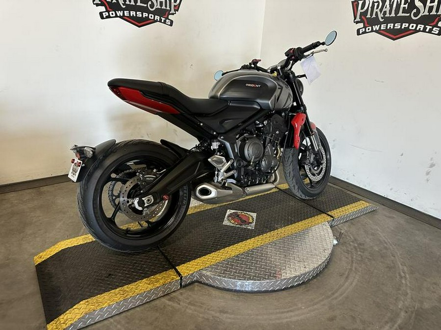 2023 Triumph Trident 660 Silver Ice Diablo Red