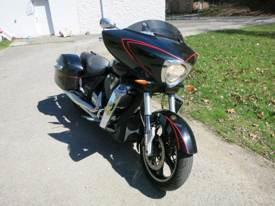 2013 Victory Motorcycles Cross Country® - Red Black