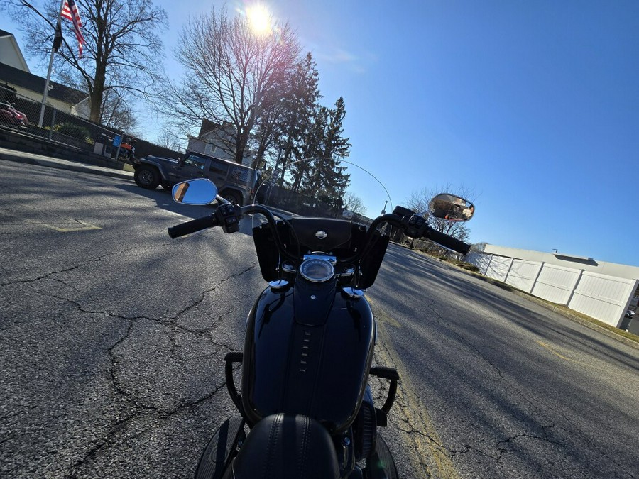 2021 Harley-Davidson® Heritage Classic 114 Black Jack Metallic