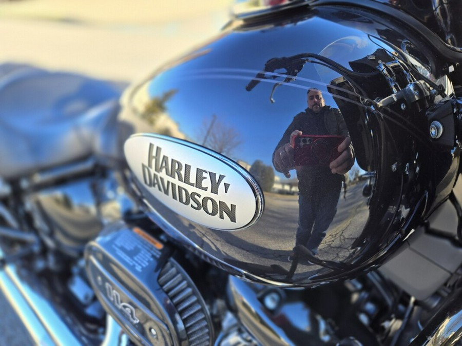 2021 Harley-Davidson® Heritage Classic 114 Black Jack Metallic