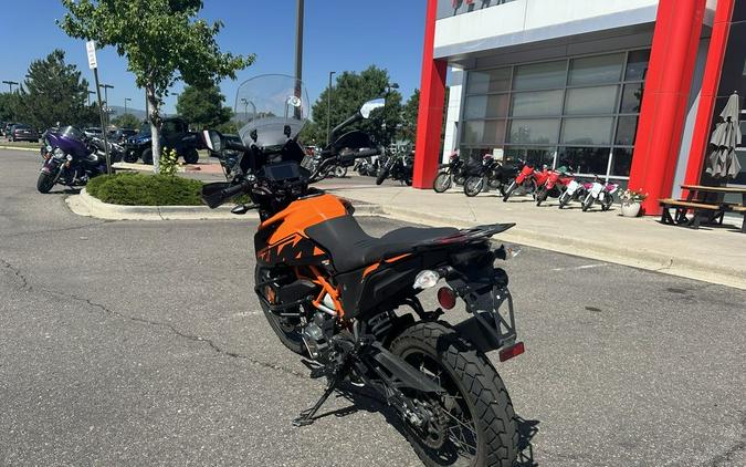 2023 KTM Adventure 390