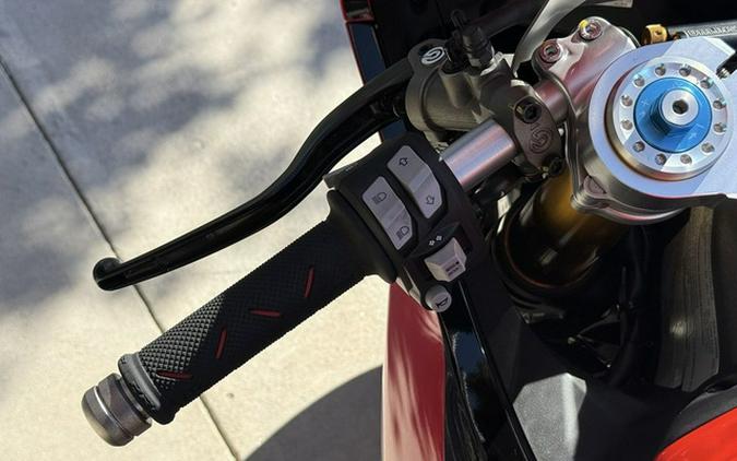 2024 Ducati Panigale V2 Bayliss 1St Championship Livery