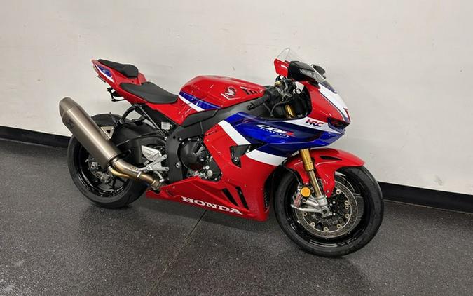 2026 Honda CBR1000RR-R Fireblade SP