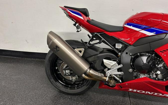 2026 Honda CBR1000RR-R Fireblade SP