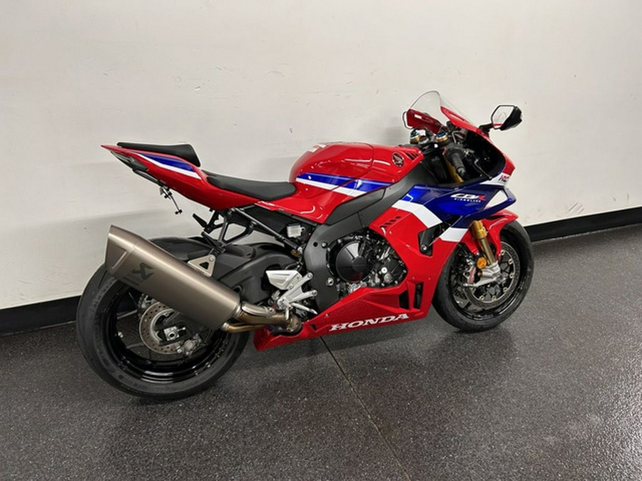 2026 Honda CBR1000RR-R Fireblade SP
