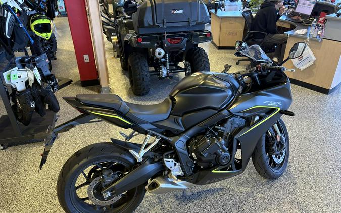 2026 Honda CBR650R E-Clutch