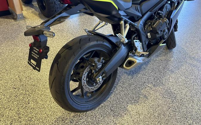 2026 Honda CBR650R E-Clutch