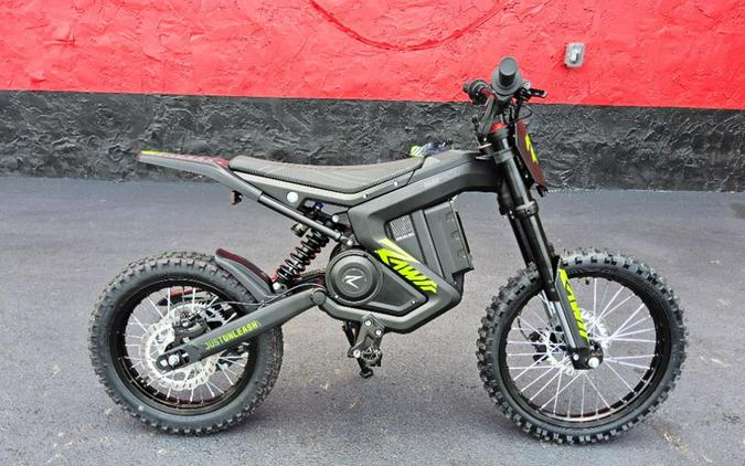 2025 Rawrr Mantis Mini R17