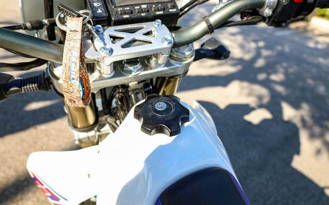 2023 SUZUKI DR-Z400SM
