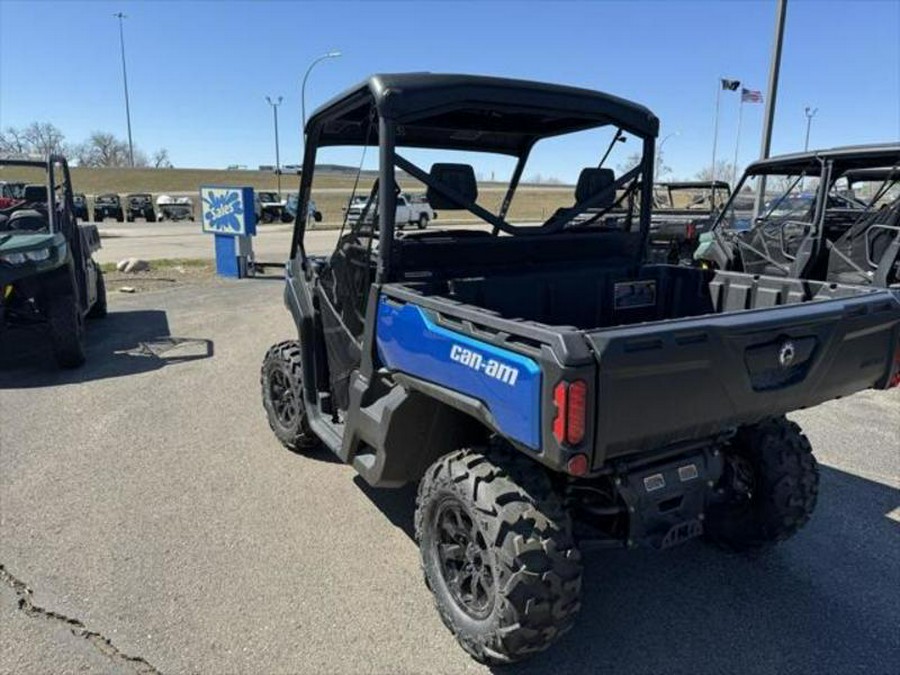 2023 Can-Am® Defender XT HD9