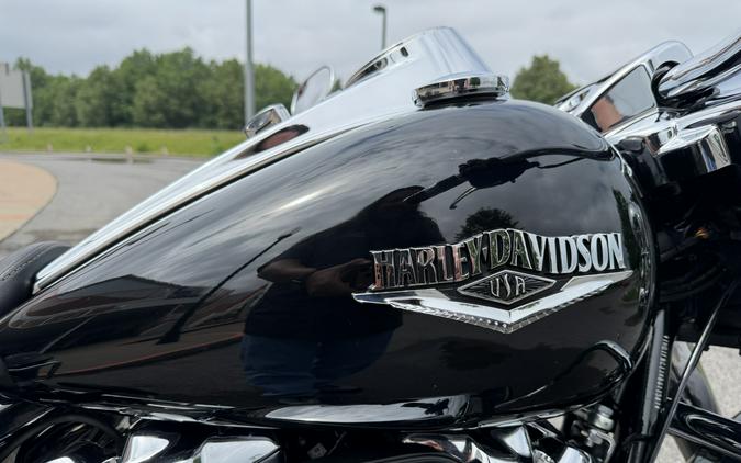 2019 Harley-Davidson® Road King® Vivid Black