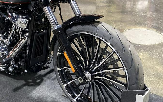 2024 Harley-Davidson Softail FXBR - Breakout