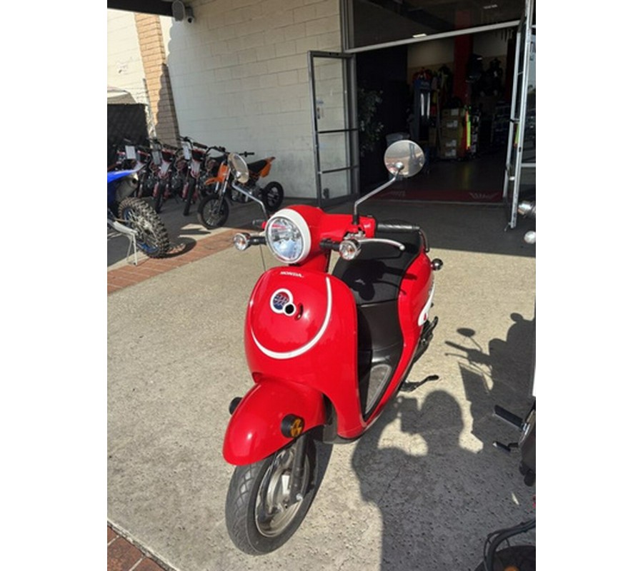 2016 Honda Metropolitan