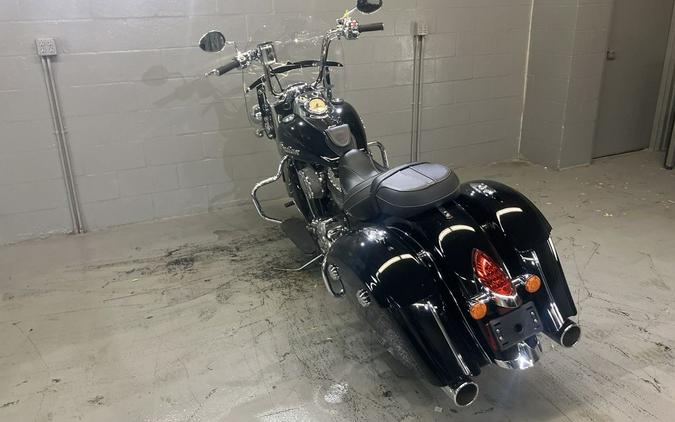 2016 Indian Motorcycle® Springfield™ Thunder Black