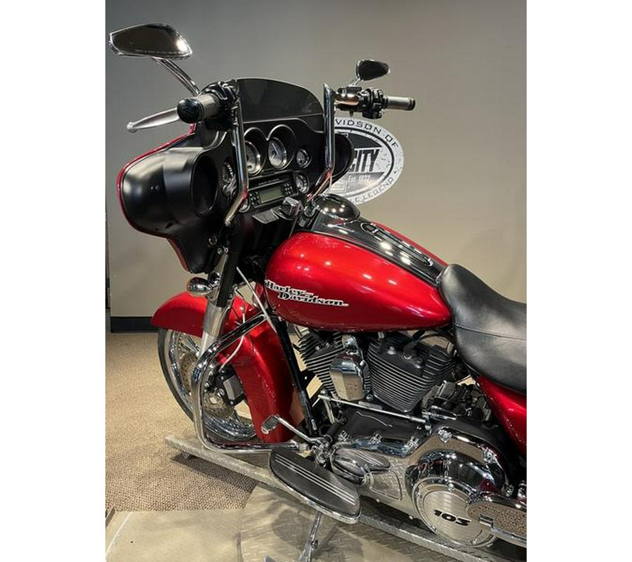 2013 Harley-Davidson® FLHX - Street Glide®