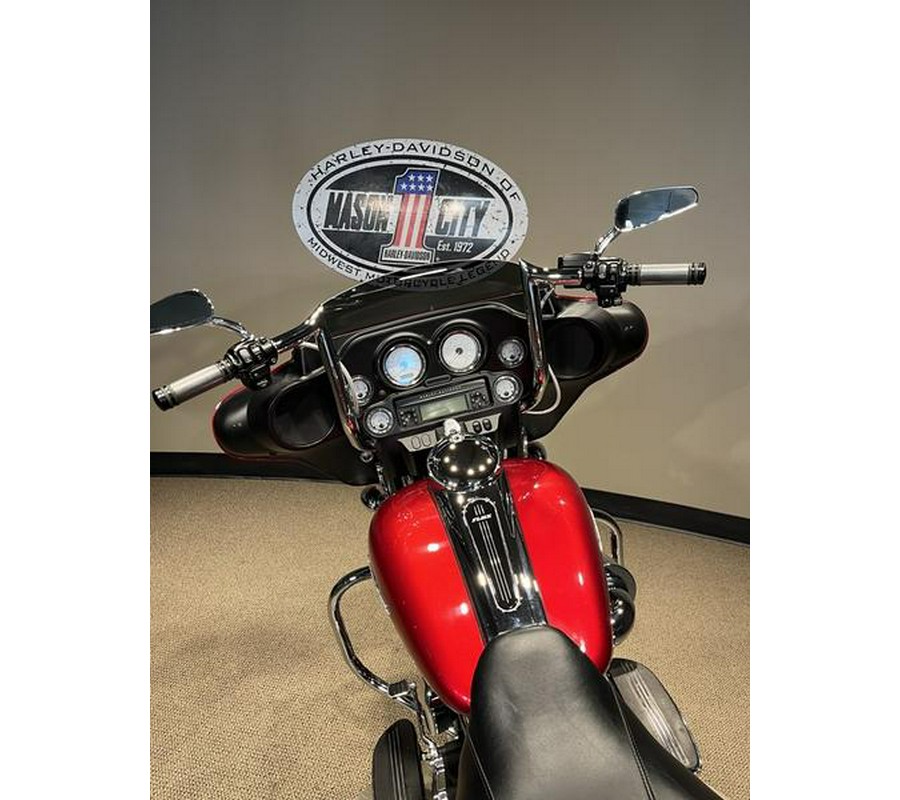 2013 Harley-Davidson® FLHX - Street Glide®