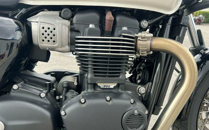 2022 Triumph Bonneville T100 Lucerne Blue/Fusion White