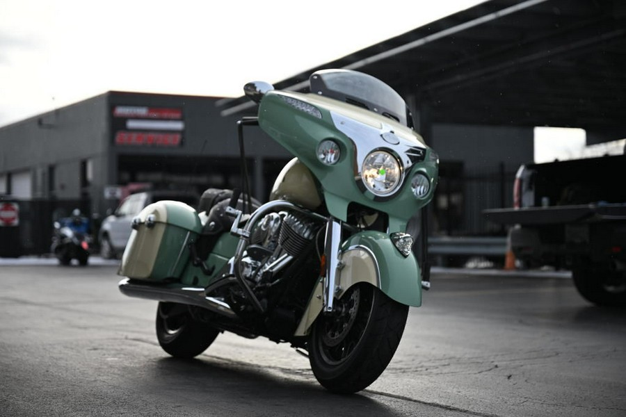 2019 Indian Motorcycle Chieftain Classic Icon Series Willow Green/Ivory Cream