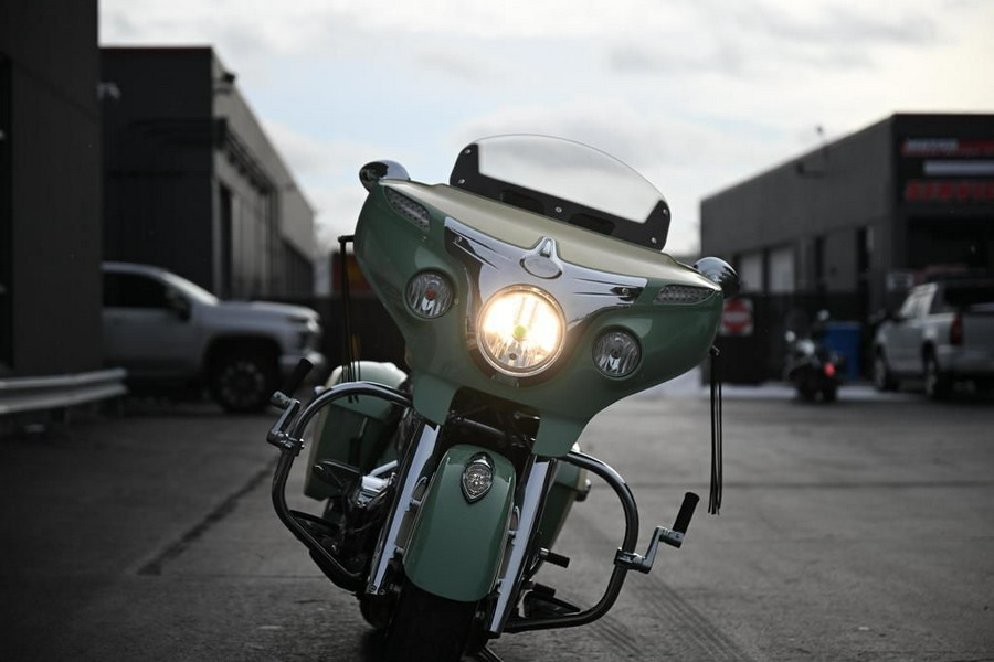 2019 Indian Motorcycle Chieftain Classic Icon Series Willow Green/Ivory Cream