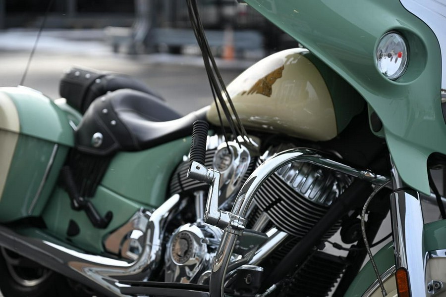 2019 Indian Motorcycle Chieftain Classic Icon Series Willow Green/Ivory Cream