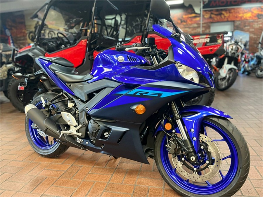 2024 Yamaha YZF-R3 ABS