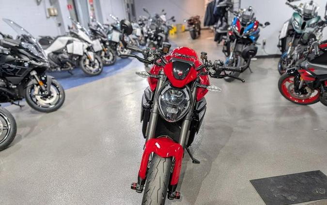 2026 Ducati MONSTER PLUS