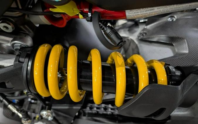 2026 Ducati MONSTER PLUS