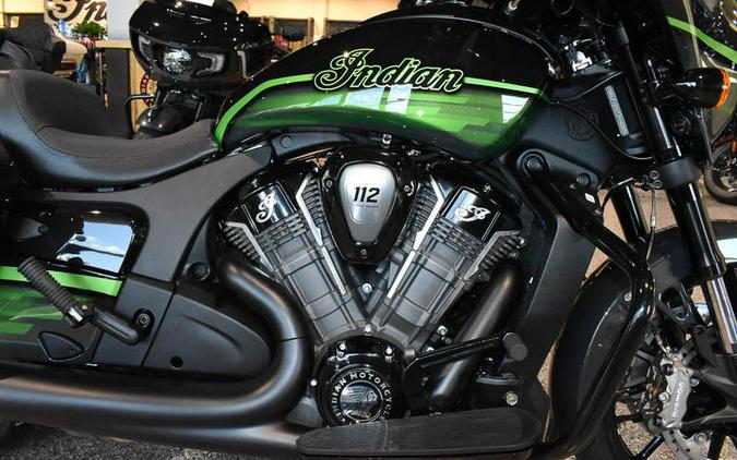 2026 Indian Motorcycle® Chieftain PowerPlus Dark Horse Signature Series Abyss Metallic / Cypher Gr