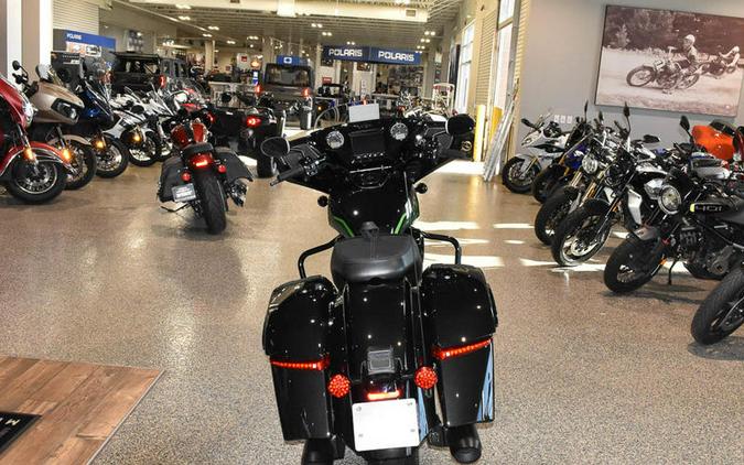 2026 Indian Motorcycle® Chieftain PowerPlus Dark Horse Signature Series Abyss Metallic / Cypher Gr