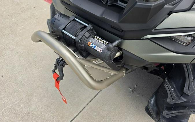 2027 Can-Am Outlander X mr 1000R Granite Grey