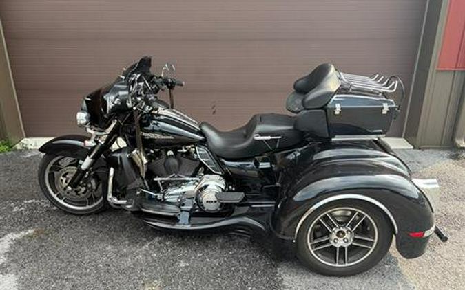 2013 Harley-Davidson Electra Glide® Ultra California Side Car Trike