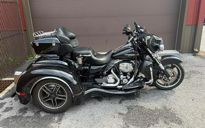 2013 Harley-Davidson Electra Glide® Ultra California Side Car Trike