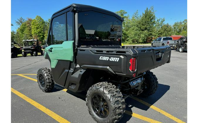 2025 Can-Am DEFENDER DPS CAB HD9