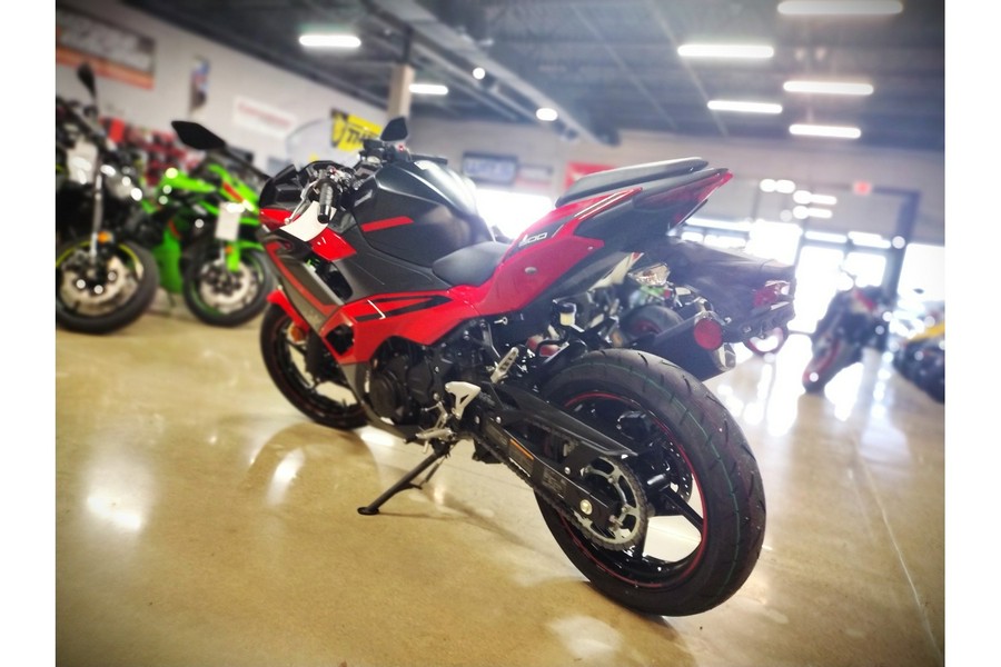 2025 Kawasaki Ninja 500 SE ABS