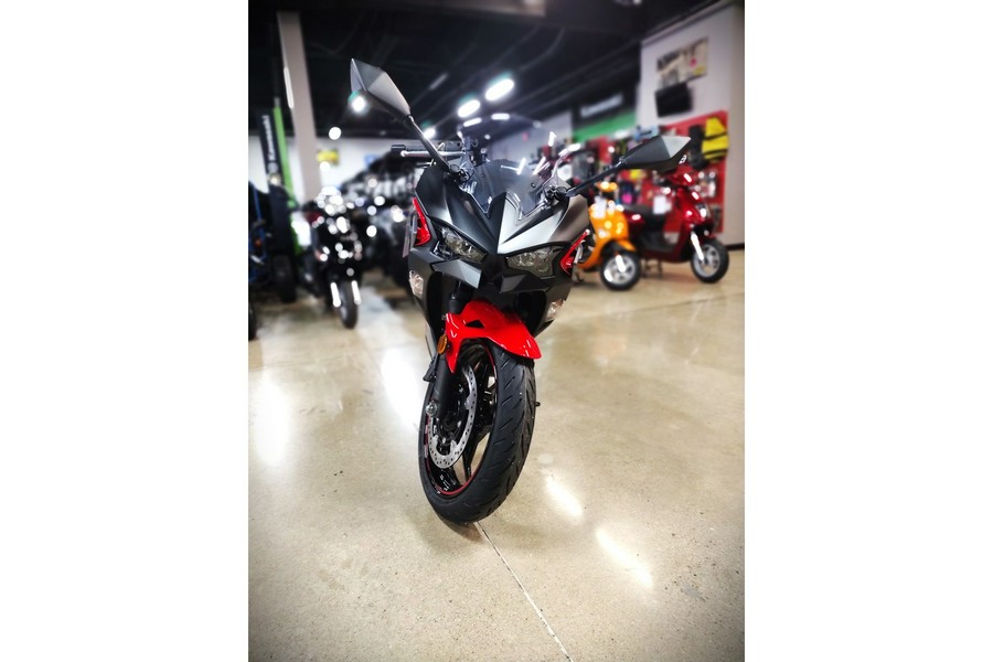 2025 Kawasaki Ninja 500 SE ABS