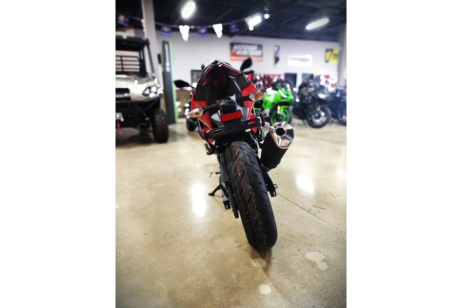 2025 Kawasaki Ninja 500 SE ABS