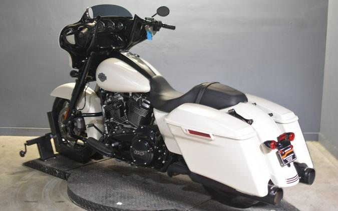 2022 Harley-Davidson Street Glide Special