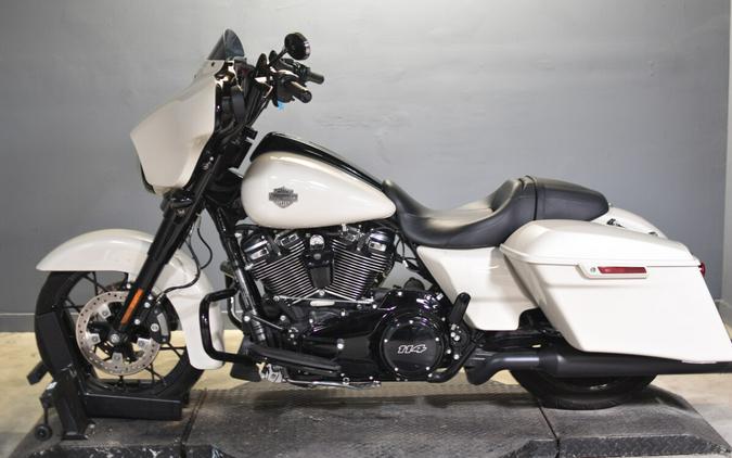 2022 Harley-Davidson Street Glide Special