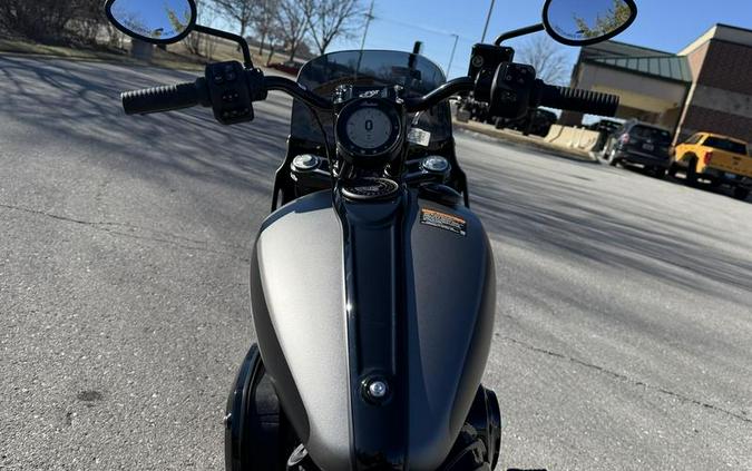 2026 Indian Motorcycle® Sport Chief Heavy Metal Smoke