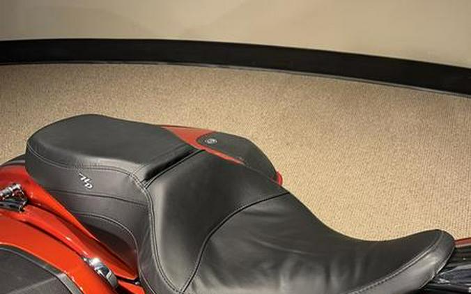 2018 Harley-Davidson® FLHXSE - CVO™ Street Glide®