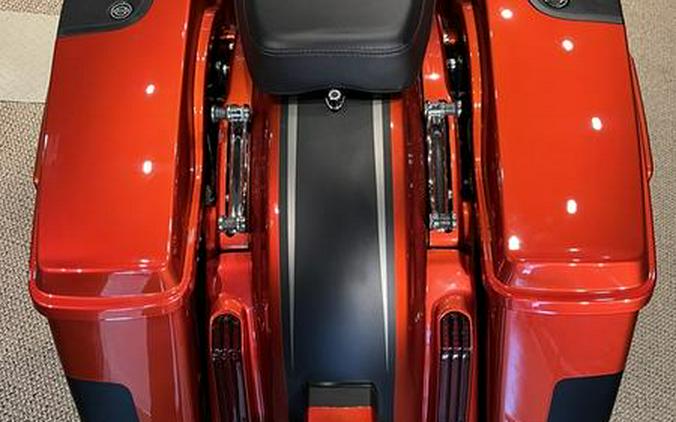 2018 Harley-Davidson® FLHXSE - CVO™ Street Glide®