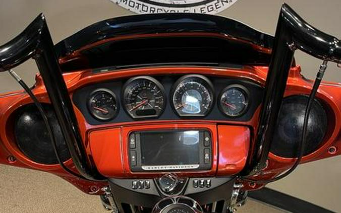 2018 Harley-Davidson® FLHXSE - CVO™ Street Glide®