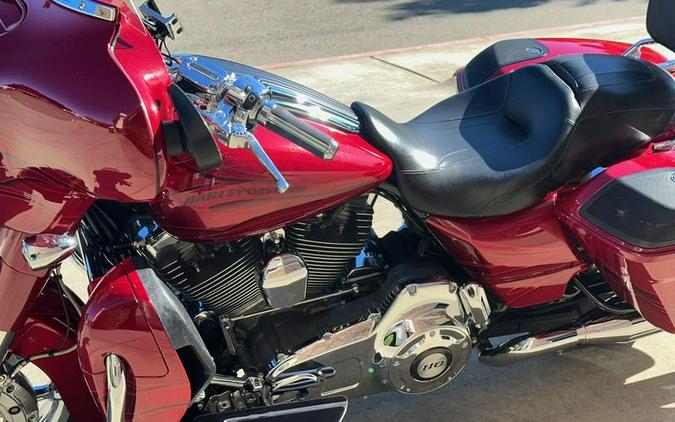 2016 Harley-Davidson® FLHXSE - CVO™ Street Glide®