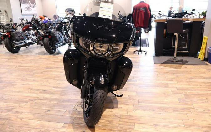 2026 Indian Motorcycle® Pursuit® Limited 112 w/PowerBand Audio Sunset Red Metallic