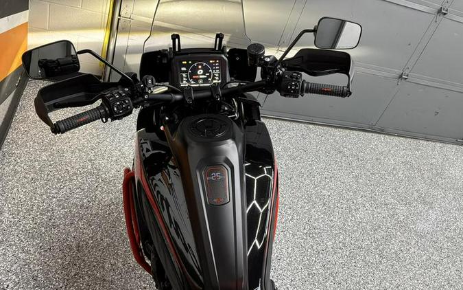 2024 Harley-Davidson® RA1250SE - CVO™ Pan America®