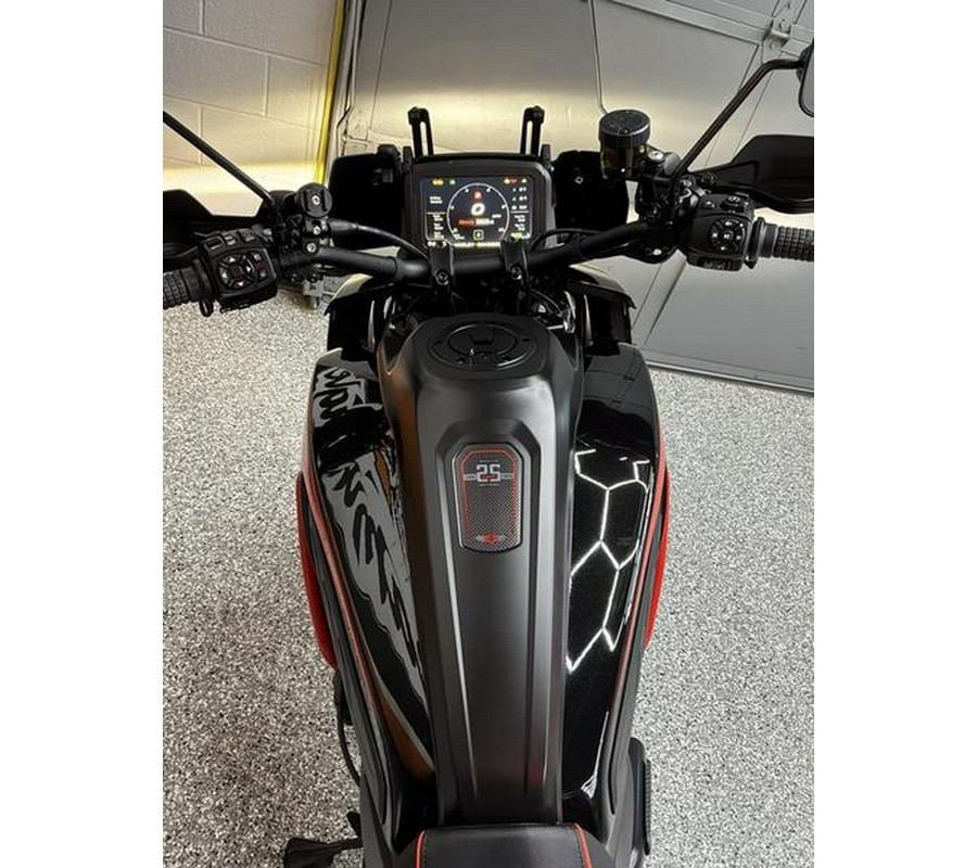 2024 Harley-Davidson® RA1250SE - CVO™ Pan America®