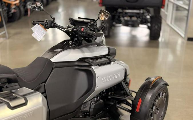 2025 Can-Am® Canyon XT