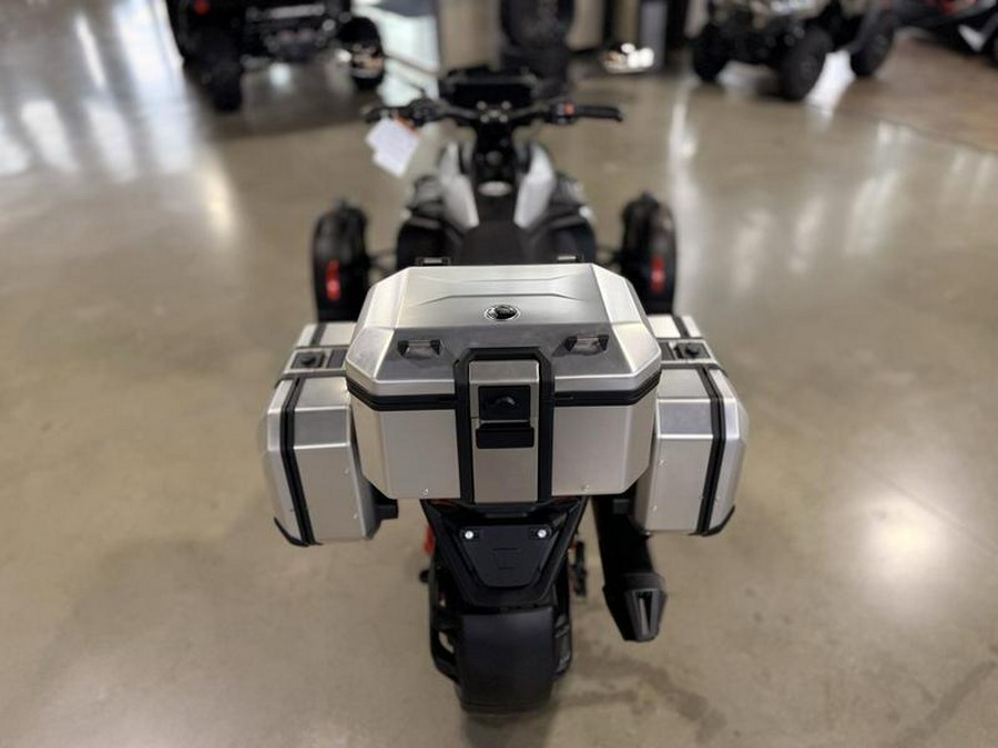 2025 Can-Am® Canyon XT