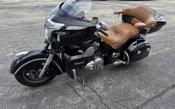 2016 Indian Motorcycle® Roadmaster® Thunder Black